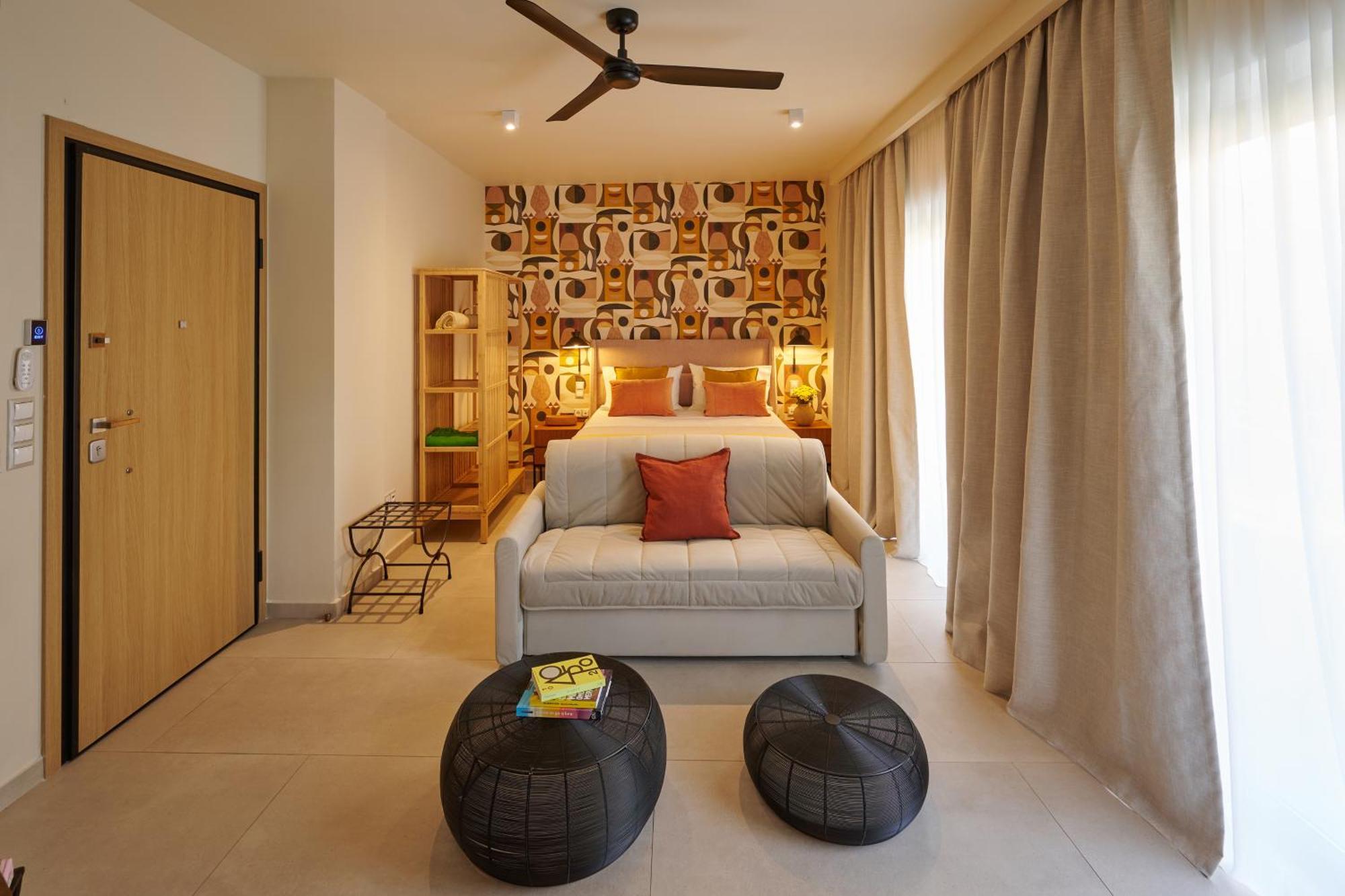 Rastoni Acropolis Uniquely Located Stylish Apartment