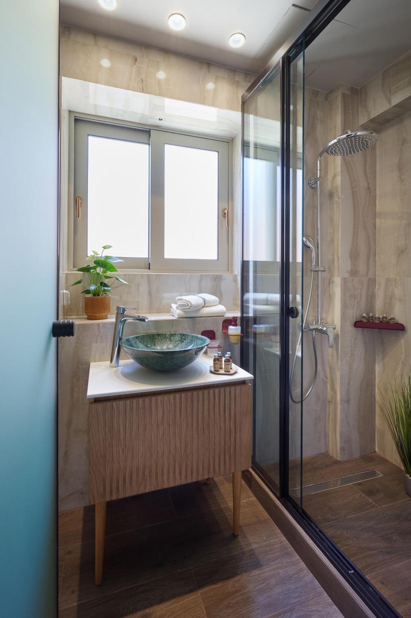 Rastoni Acropolis Uniquely Located Stylish Apartment Athens