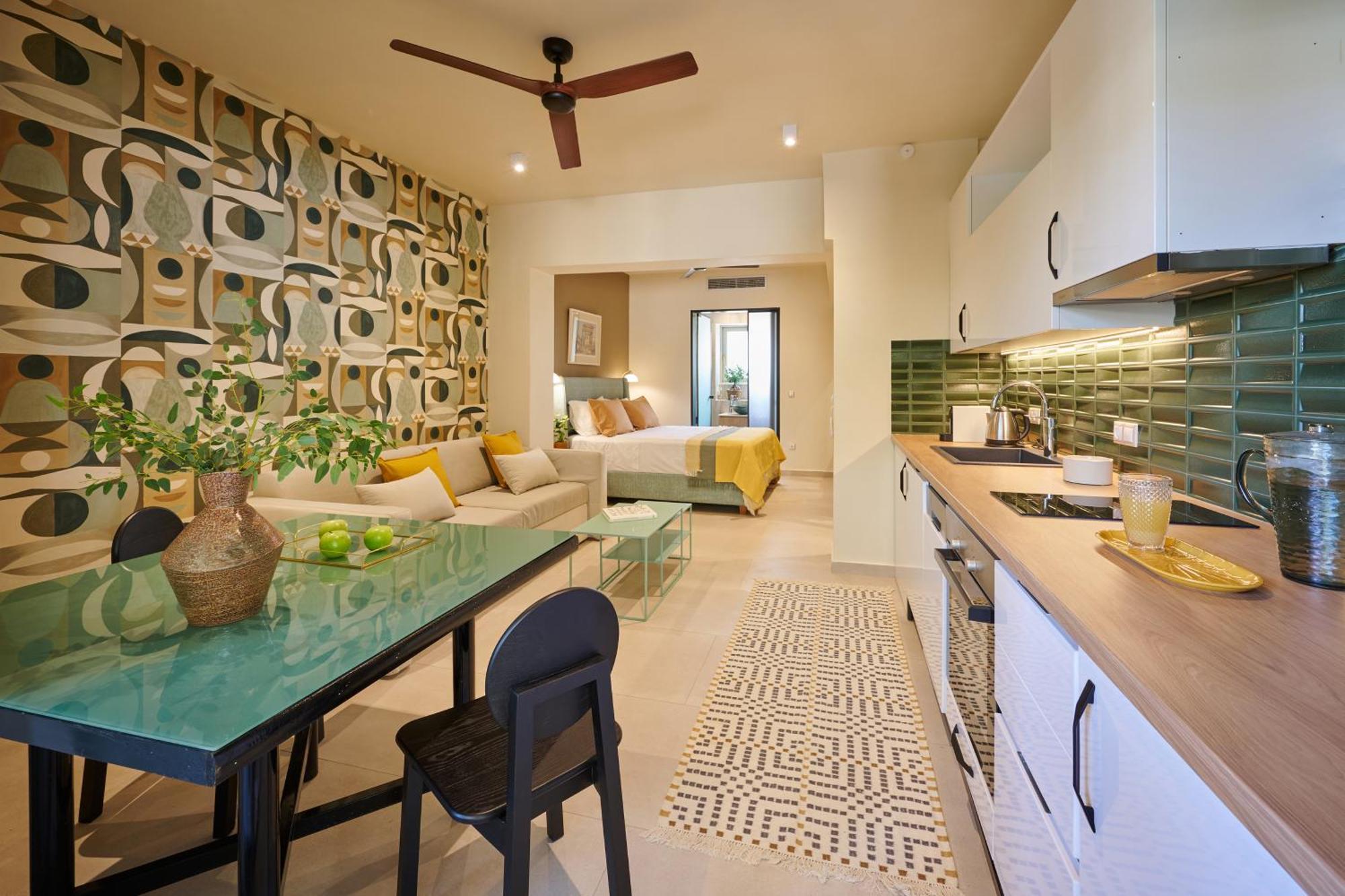 Rastoni Acropolis Uniquely Located Stylish Apartment Athen