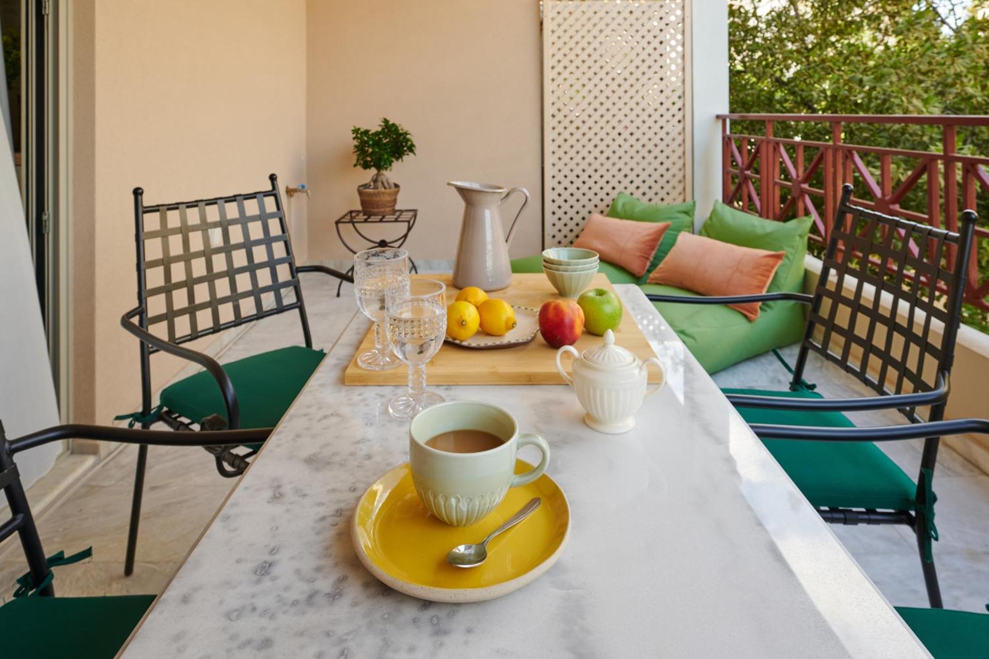 Rastoni Acropolis Uniquely Located Stylish Apartment Athens